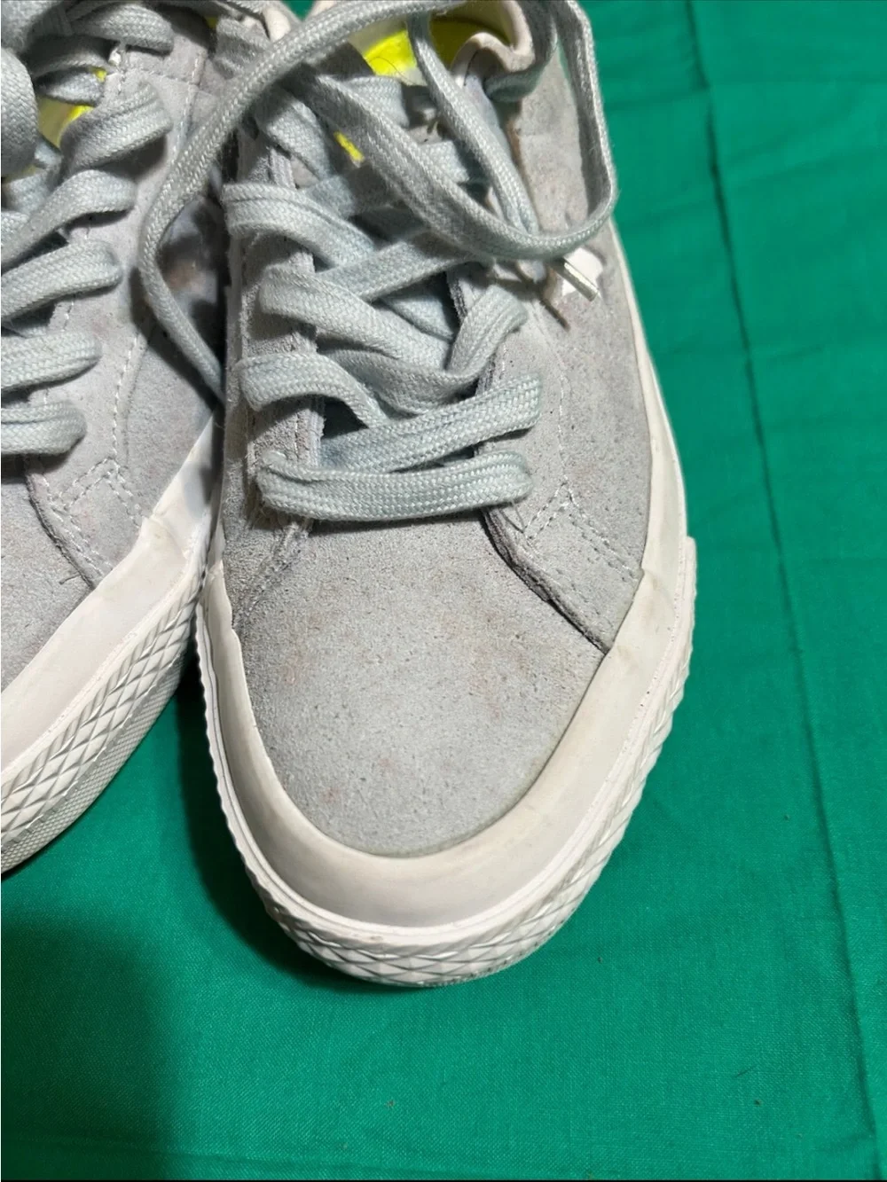 Converse Low Top Sneakers in Light Gray and White